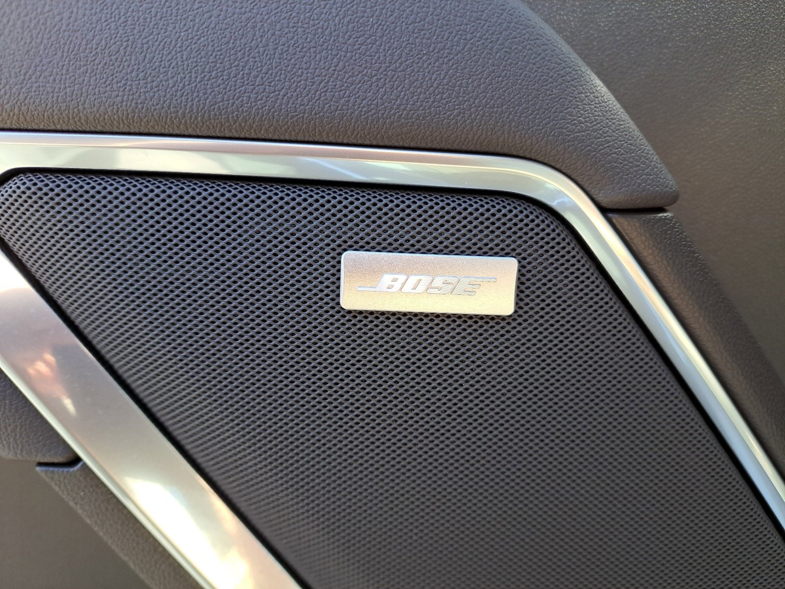 New 2026 GMC Sierra 1500 SLT w/ SLT Premium Package image 23