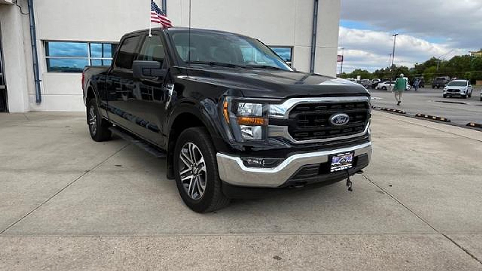 Used 2023 Ford F150 XLT w/ Equipment Group 301A Mid AWD/4WD image 3