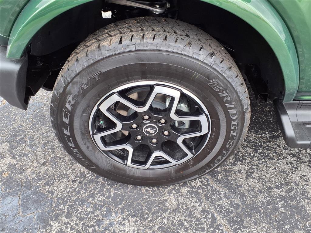 New 2025 Ford Bronco Outer Banks image 5