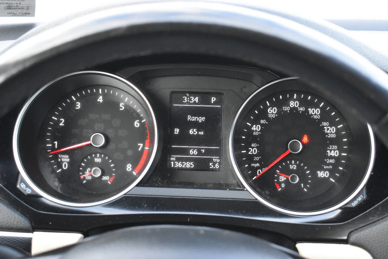 Used 2016 Volkswagen Jetta SEL image 22