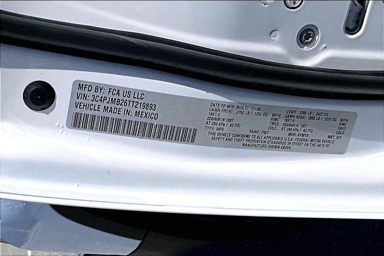 New 2026 Jeep Cherokee Laredo image 35