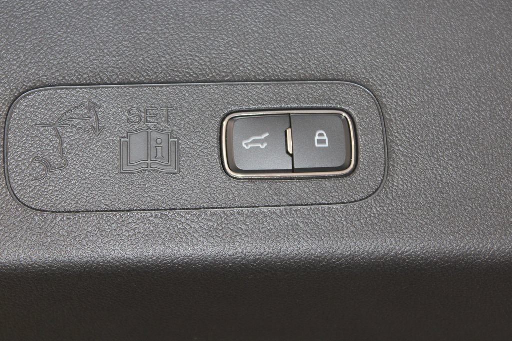 New 2026 Lincoln Aviator Reserve w/ Illumination Package RWD image 12