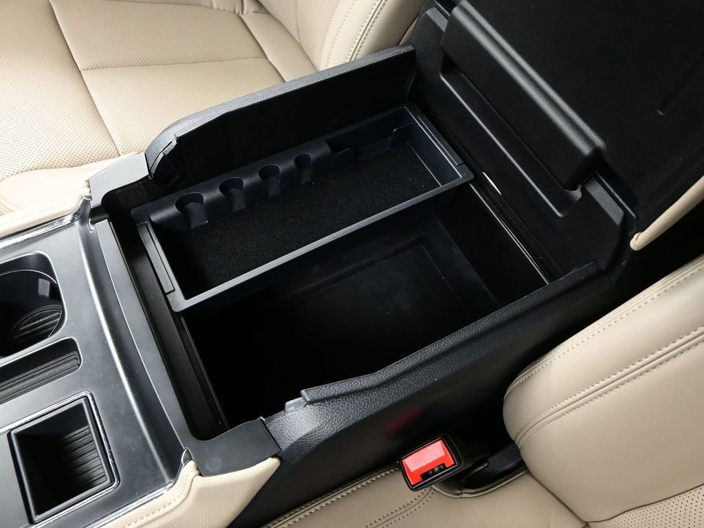 Used 2024 Ford Expedition XLT image 21