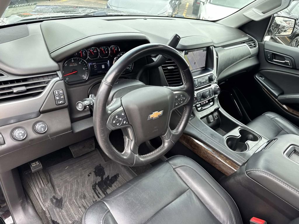 Used 2018 Chevrolet Suburban LT AWD/4WD image 19
