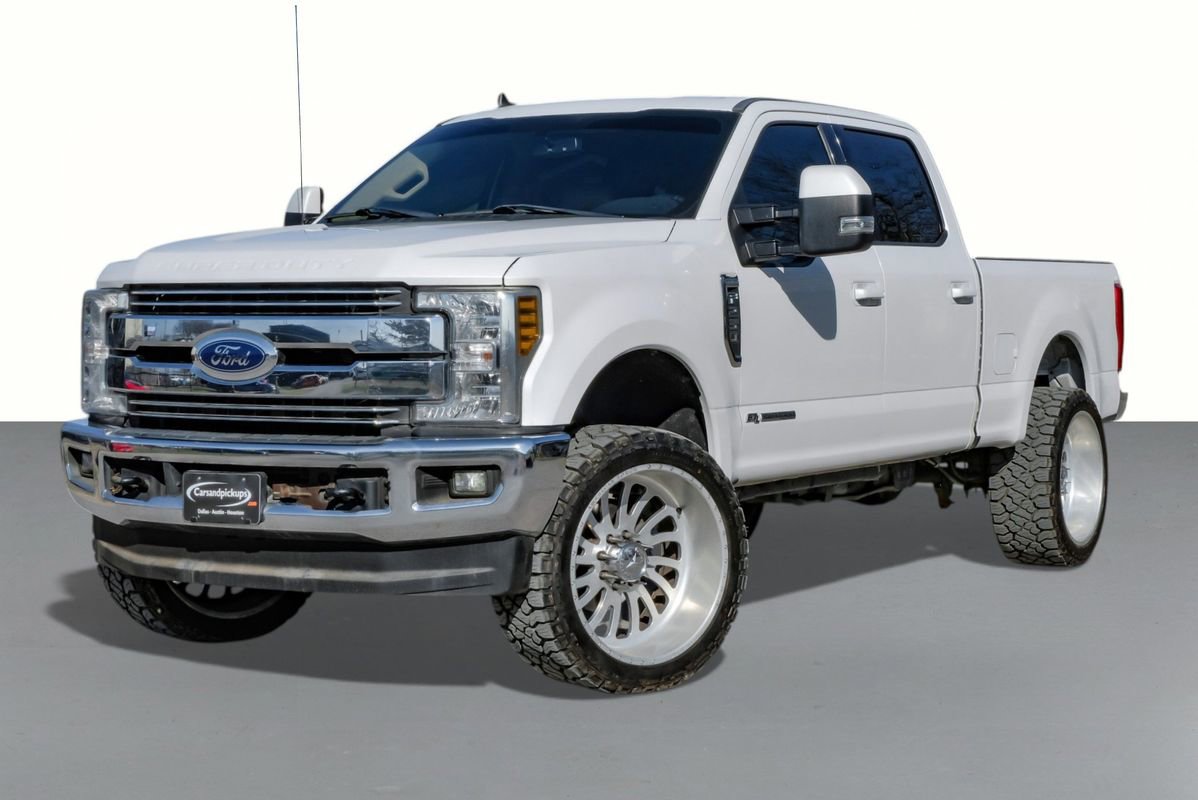 Used 2019 Ford F250 Lariat w/ Lariat Value Package image 4