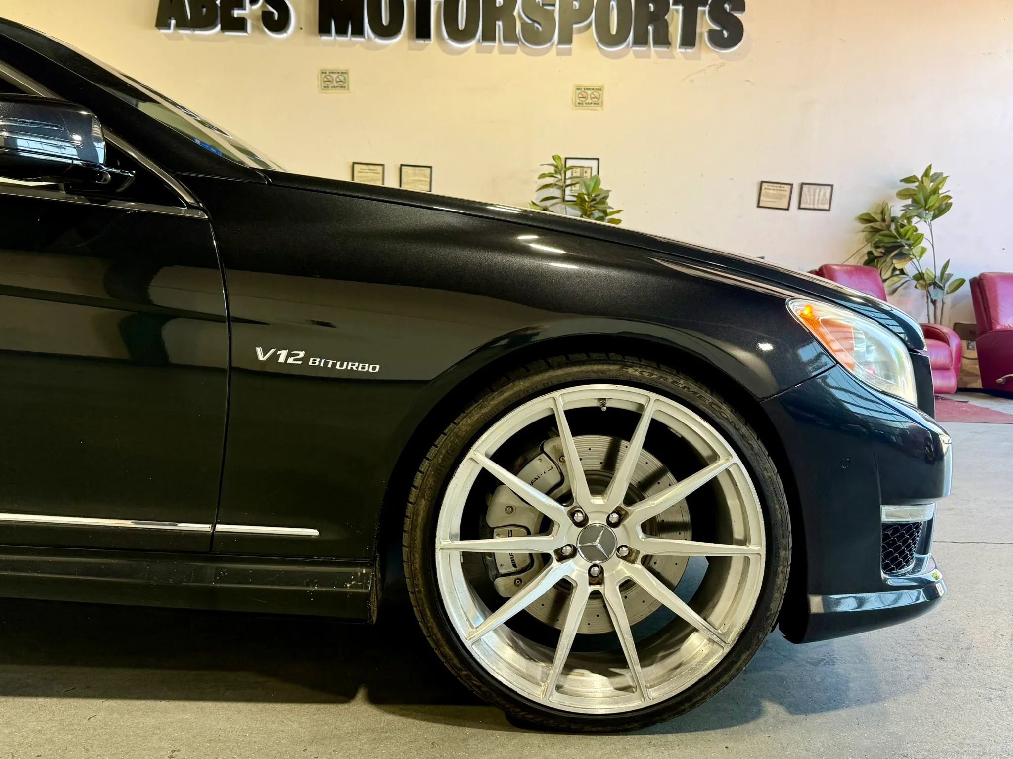 Used 2011 Mercedes-Benz CL 65 AMG image 10