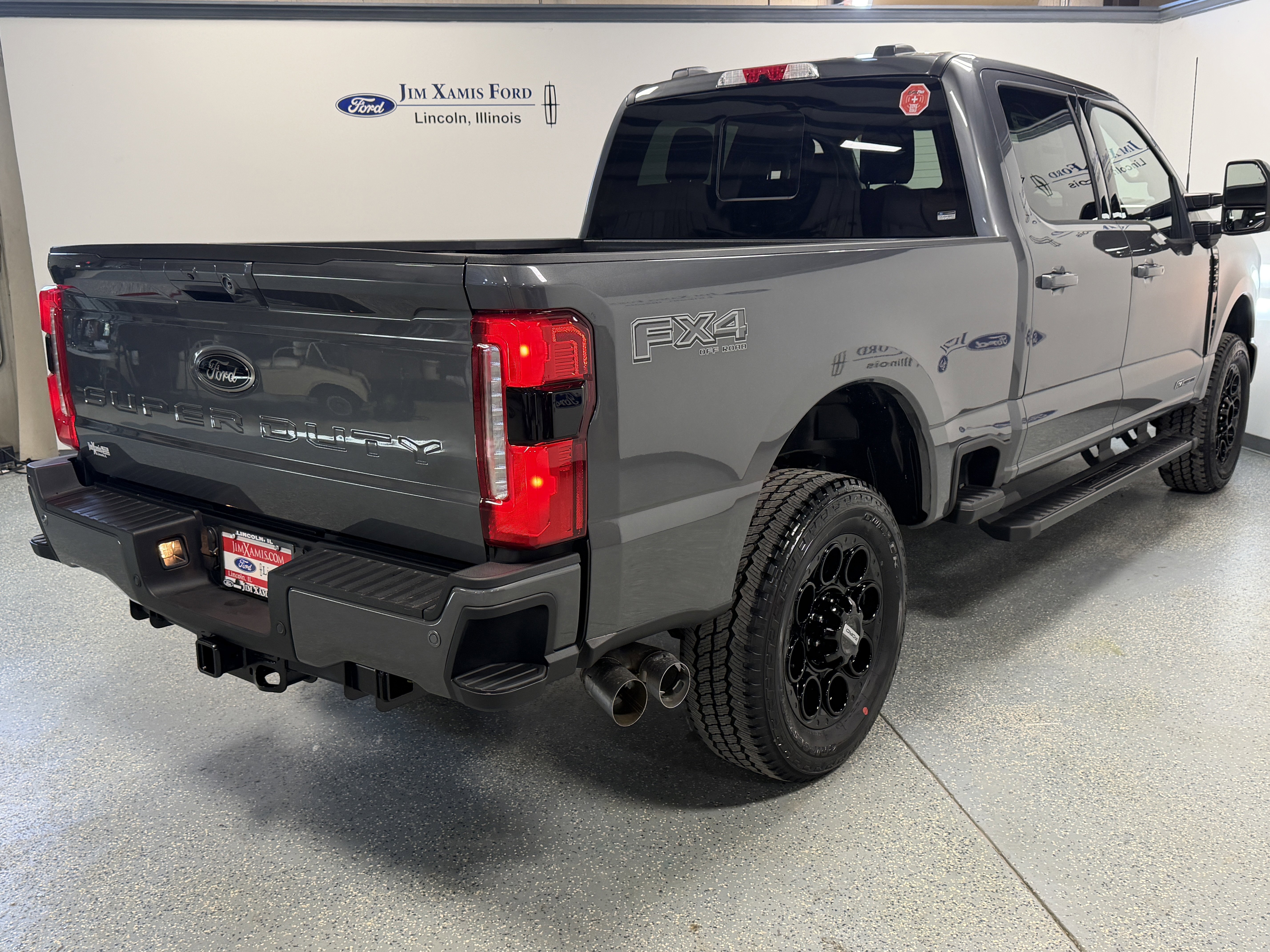 New 2026 Ford F250 Lariat w/ Black Appearance Package image 6