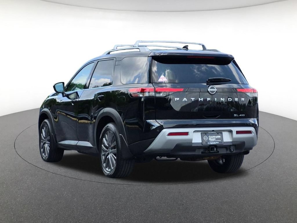 Used 2024 Nissan Pathfinder SL w/ SL Premium Package AWD/4WD image 7