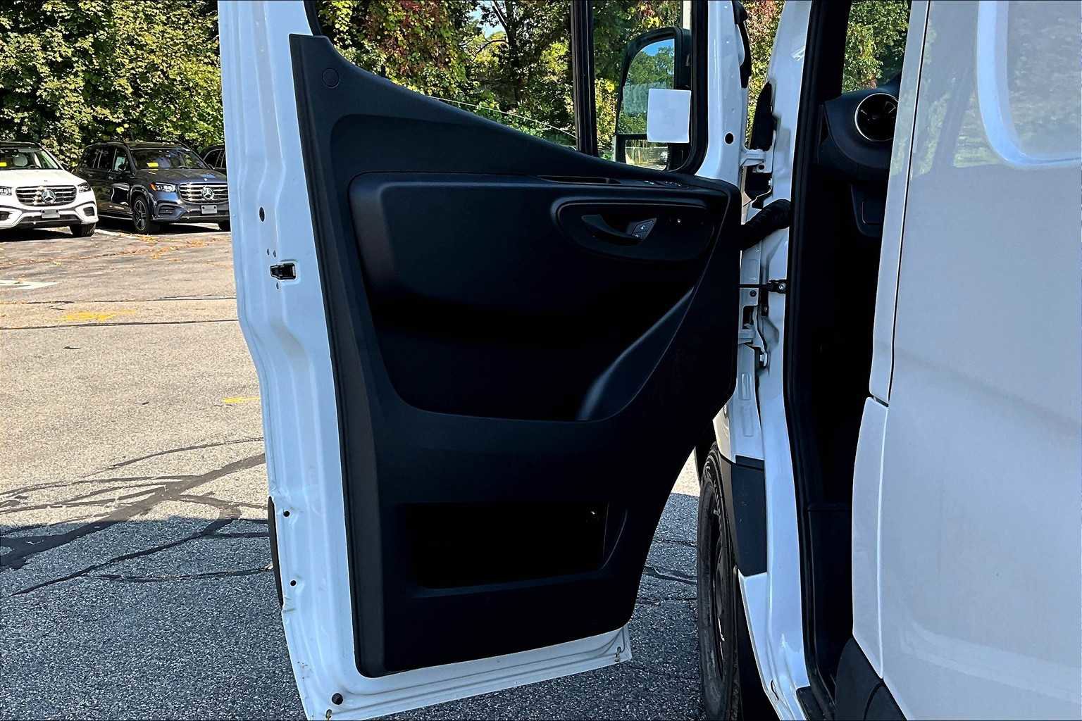 New 2025 Mercedes-Benz Sprinter 2500 image 11