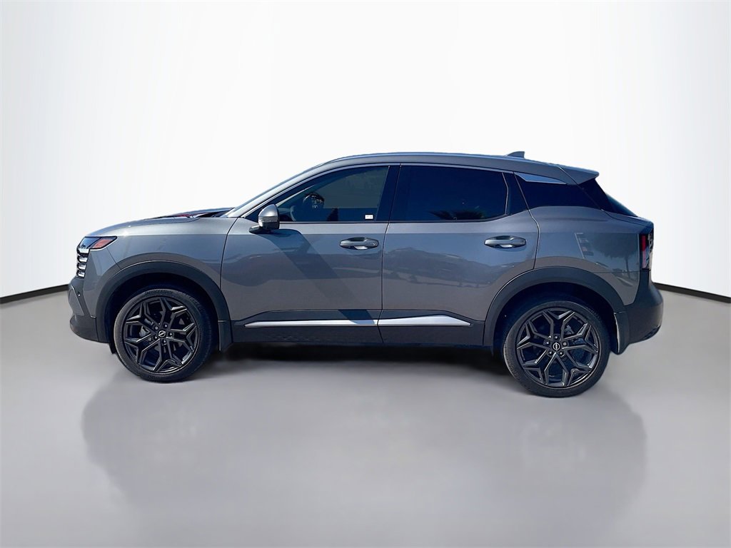 Used 2025 Nissan Kicks SR image 4