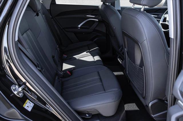 Certified 2025 Audi Q5 Premium w/ Convenience Package image 21