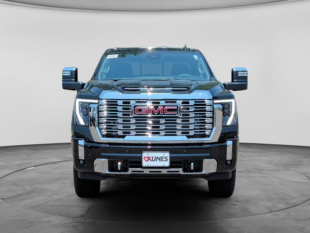 New 2026 GMC Sierra 3500 Denali w/ Denali Reserve Package AWD/4WD image 2