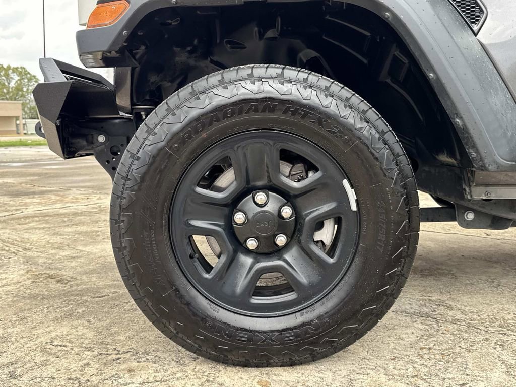 Used 2020 Jeep Wrangler Sport image 5