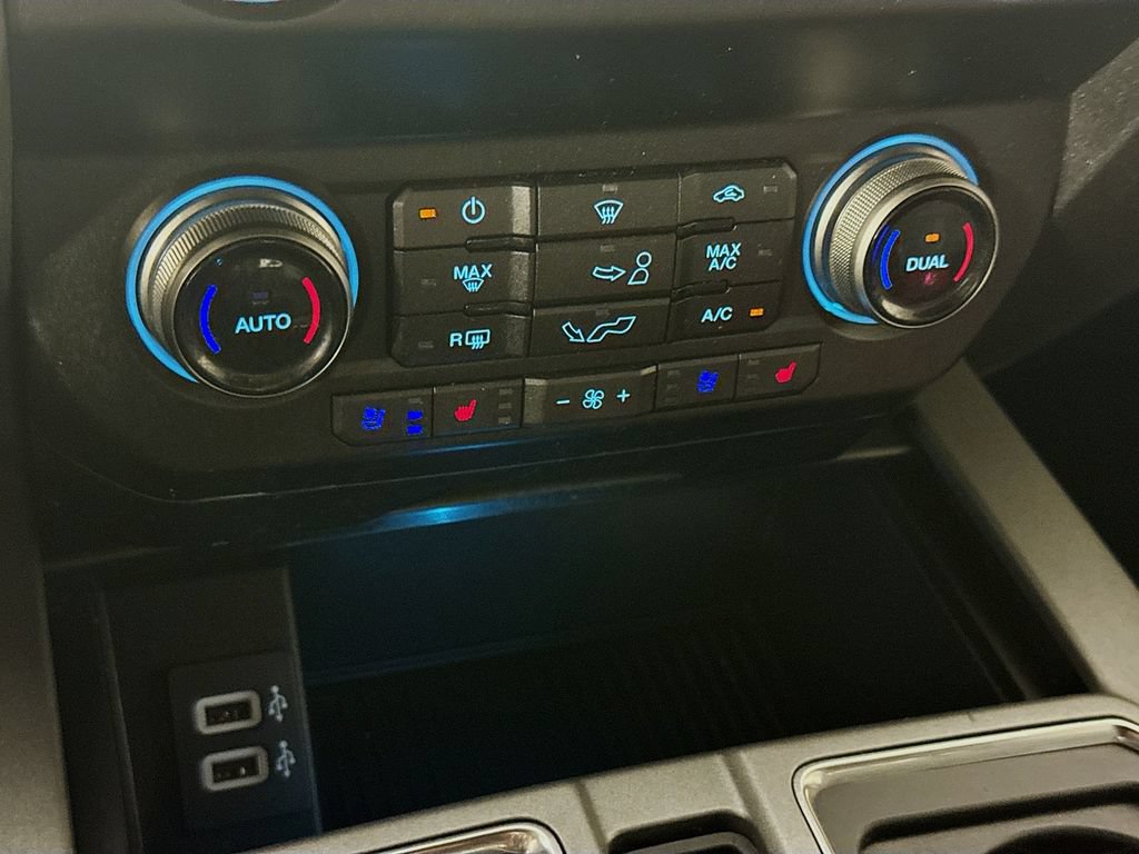 Used 2019 Ford F150 Raptor w/ Equipment Group 802A Luxury AWD/4WD image 17