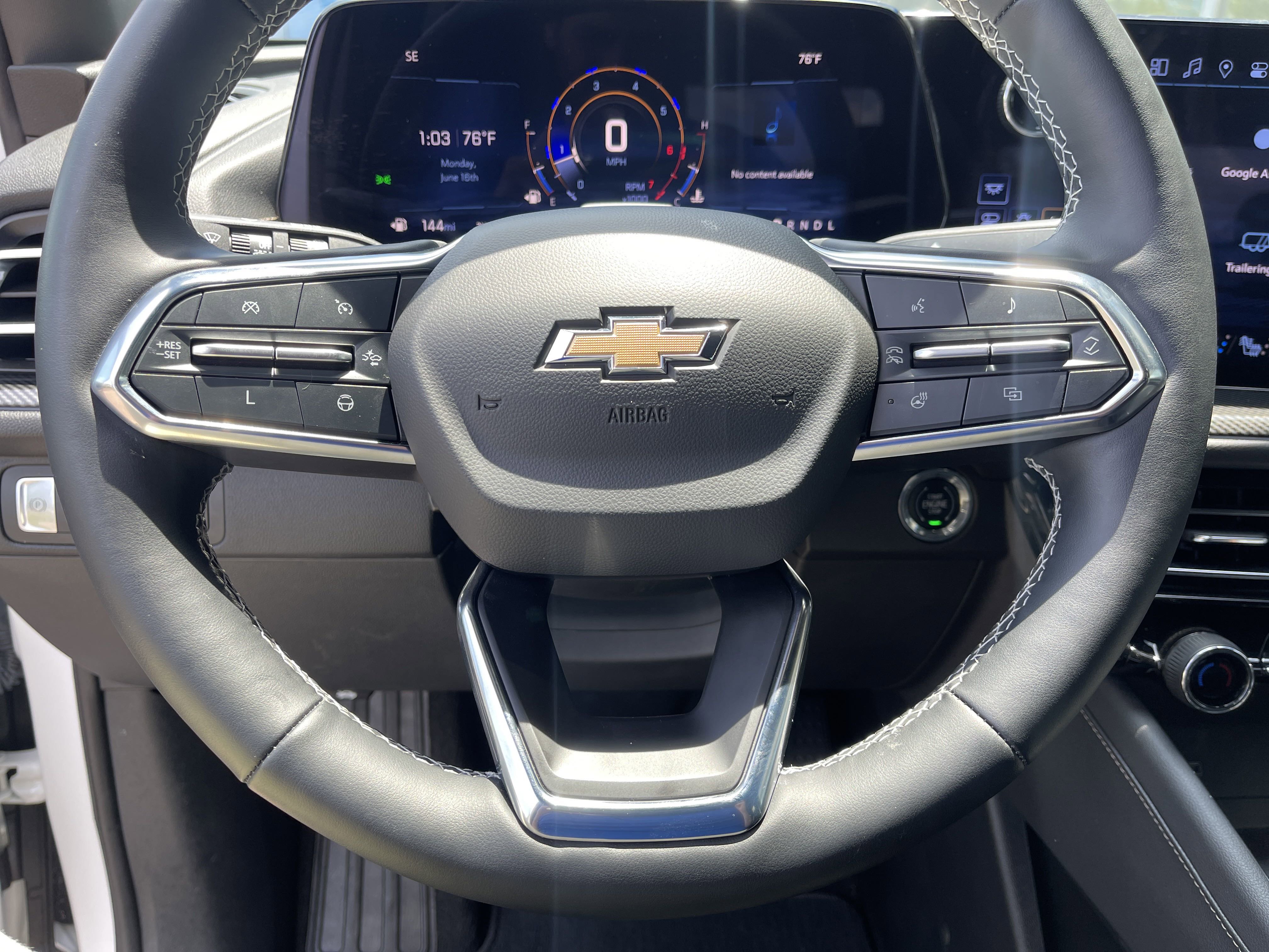 Used 2024 Chevrolet Traverse RS image 26