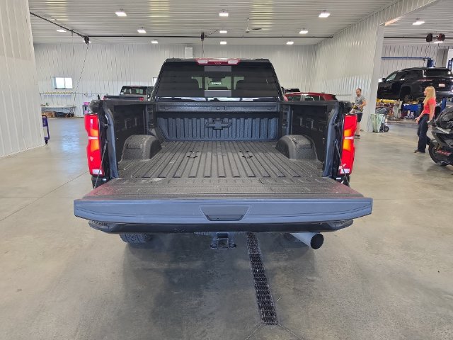 Used 2026 Chevrolet Silverado 3500 High Country AWD/4WD image 26