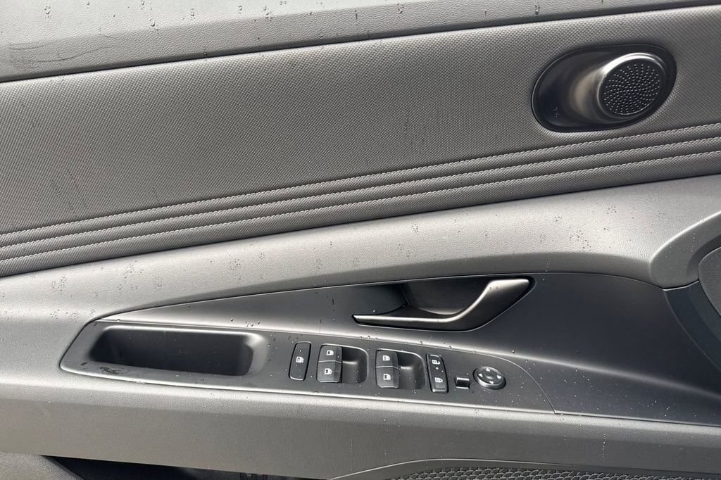 New 2026 Hyundai Elantra SEL Sport Premium FWD image 10