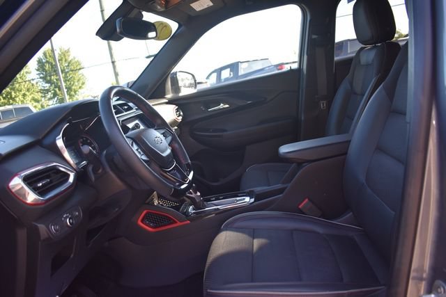 Used 2022 Chevrolet TrailBlazer RS w/ Technology Package AWD/4WD image 22