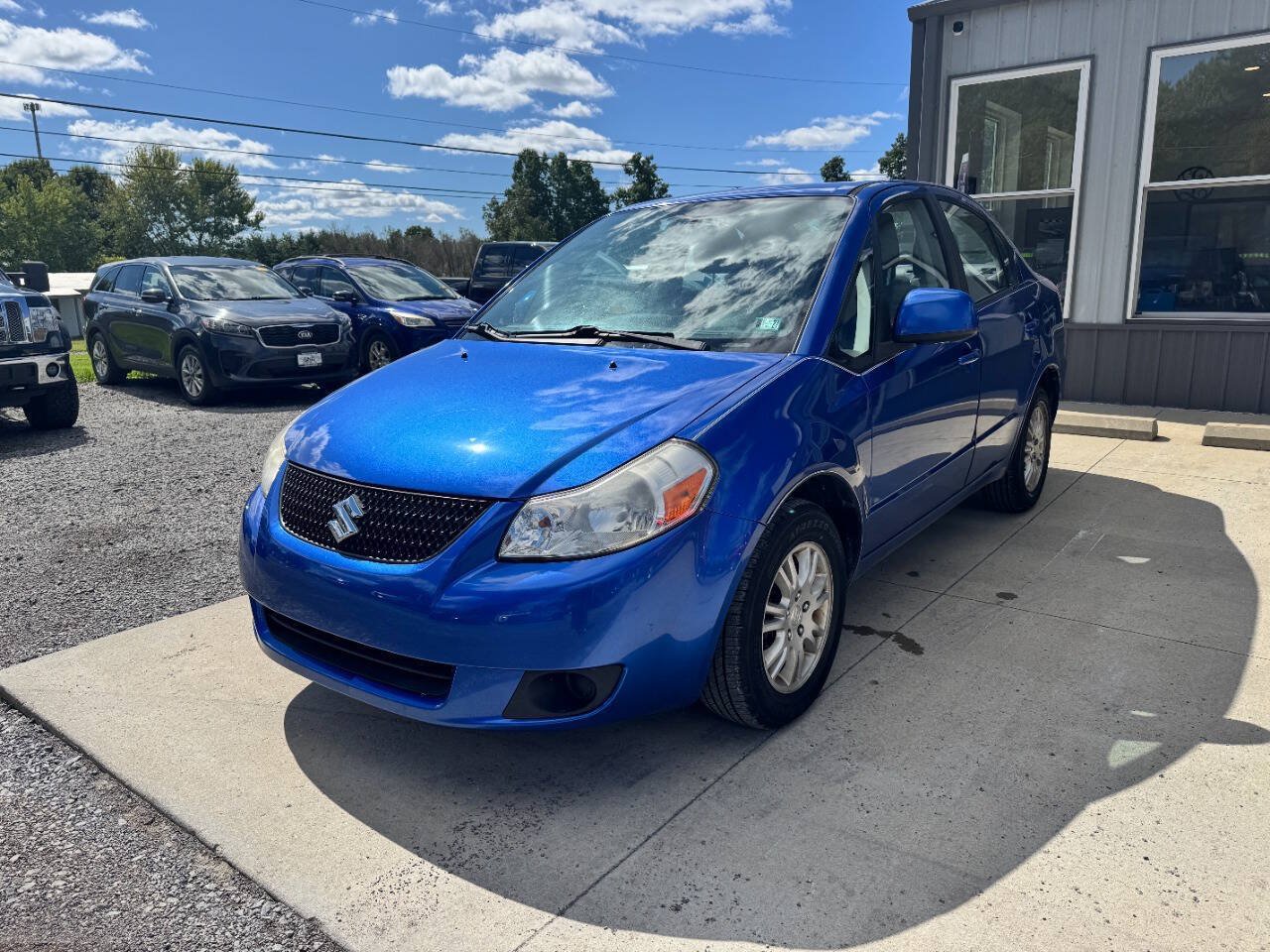Used 2013 Suzuki SX4 LE FWD image 3