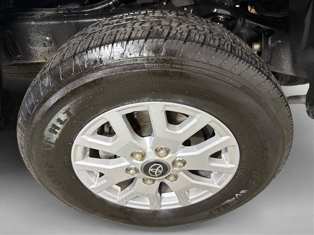 Used 2025 Toyota Tacoma SR5 RWD image 17