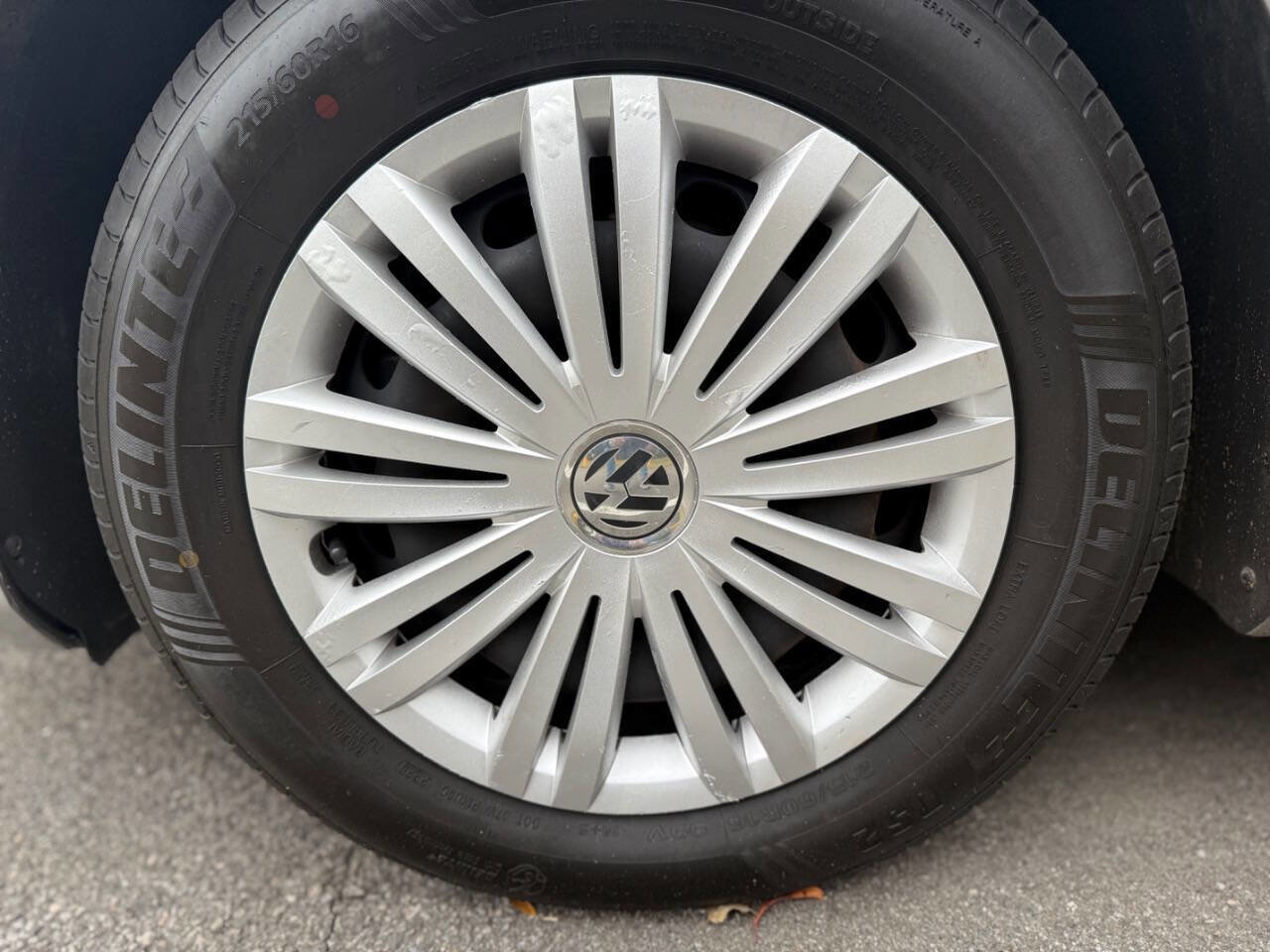 Used 2014 Volkswagen Passat 1.8T S image 10