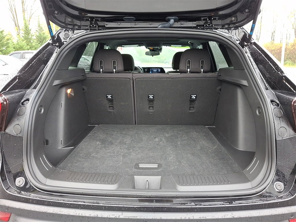 Used 2024 Chevrolet Trax RS w/ Sunroof Package image 30