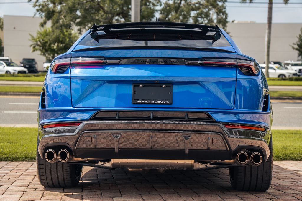 Used 2024 Lamborghini Urus Performante AWD/4WD image 4
