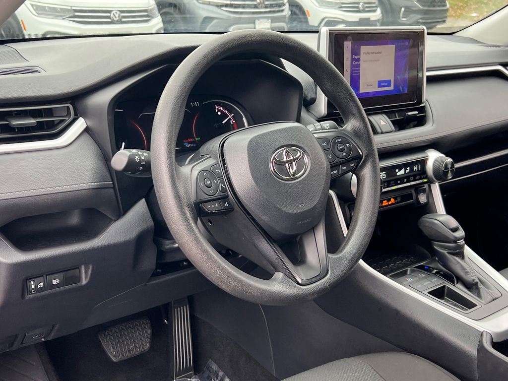 Used 2023 Toyota RAV4 XLE image 18