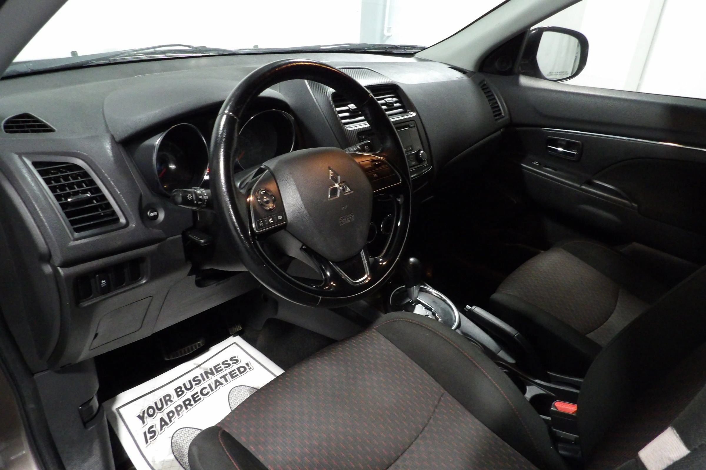 Used 2017 Mitsubishi Outlander Sport ES FWD image 9