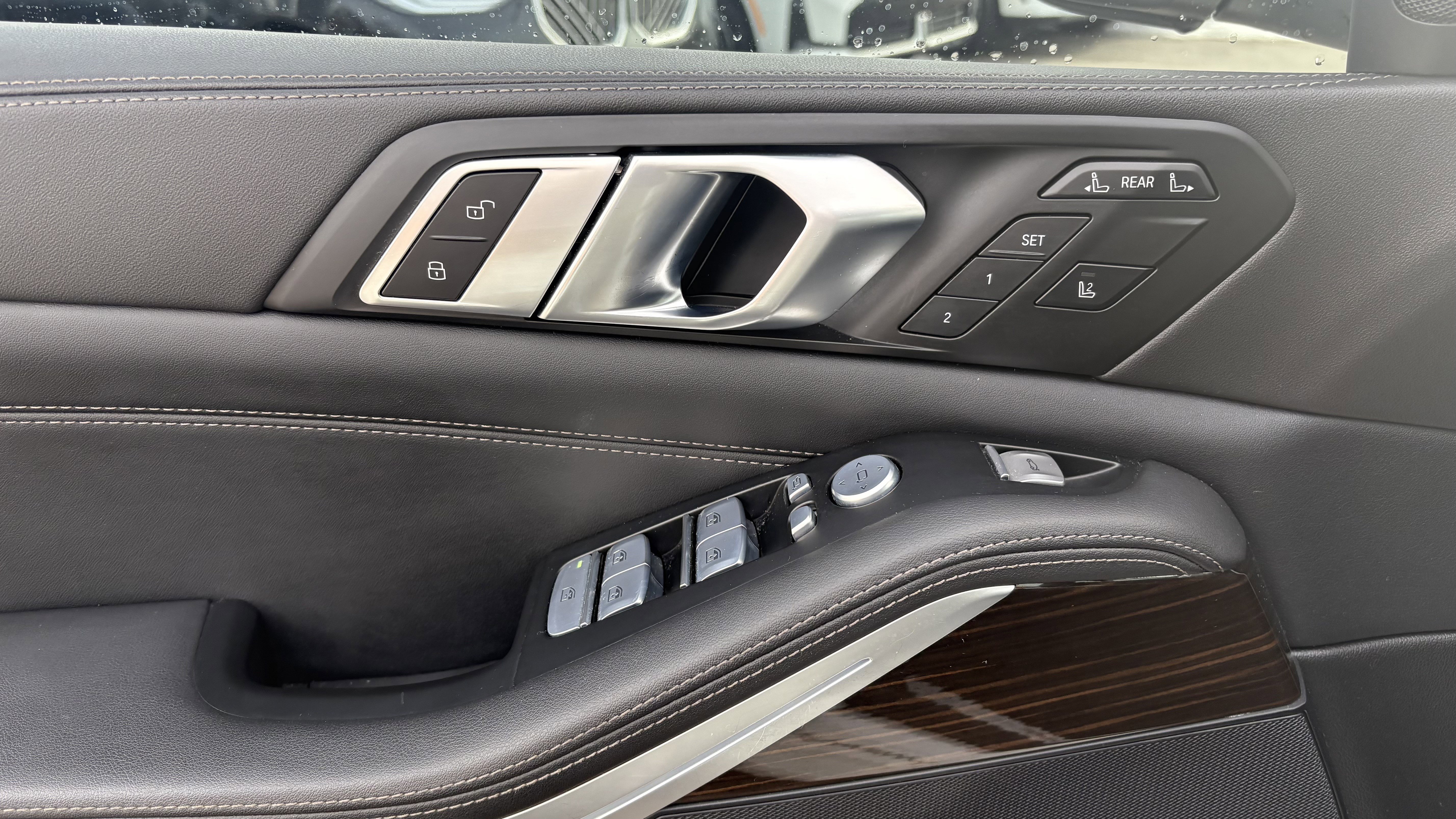 Certified 2023 BMW X7 xDrive40i image 17