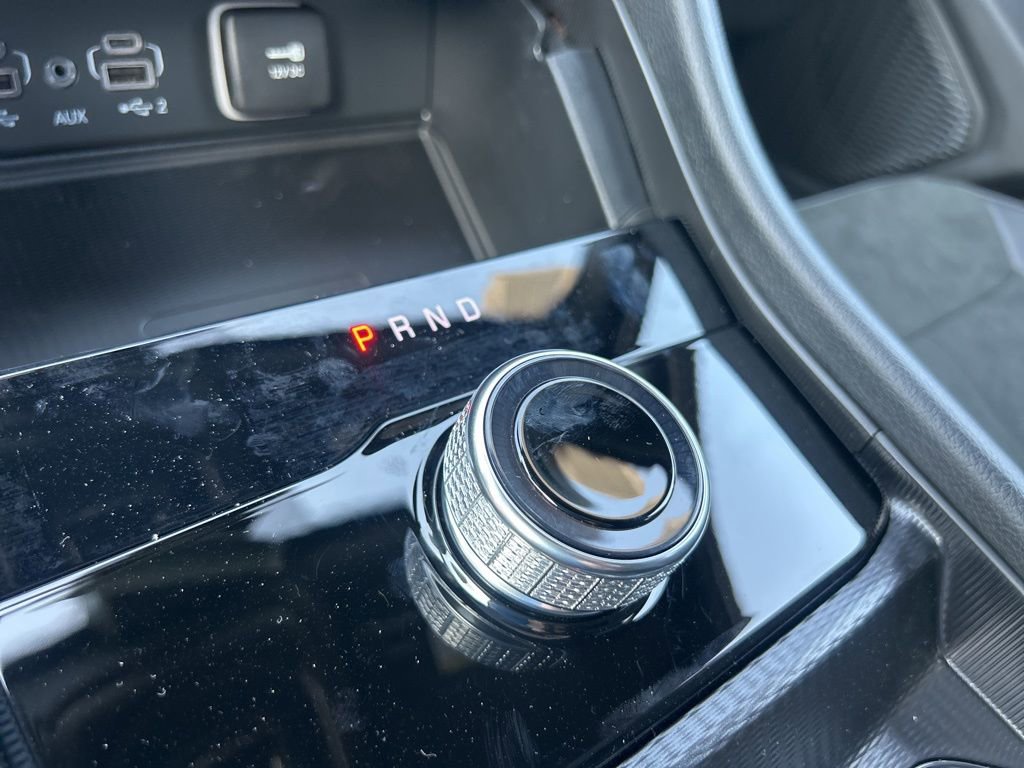 New 2025 Jeep Grand Cherokee Laredo image 32