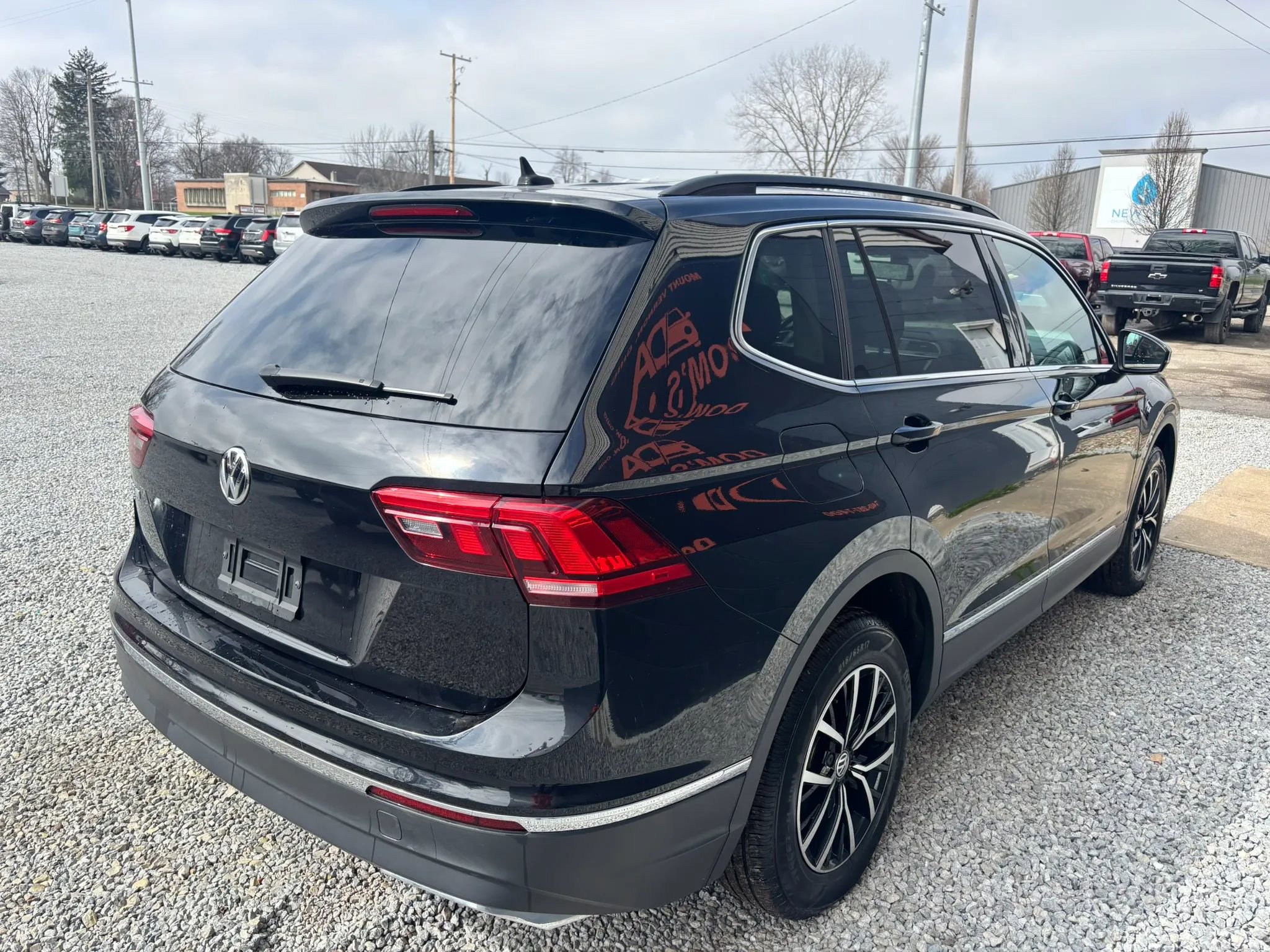Used 2021 Volkswagen Tiguan S FWD image 6