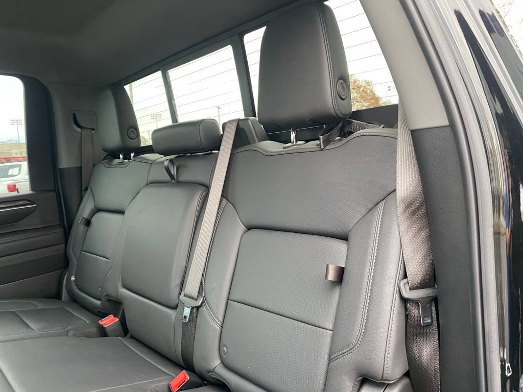 Used 2025 Chevrolet Silverado 2500 LTZ w/ LTZ Premium Package image 31