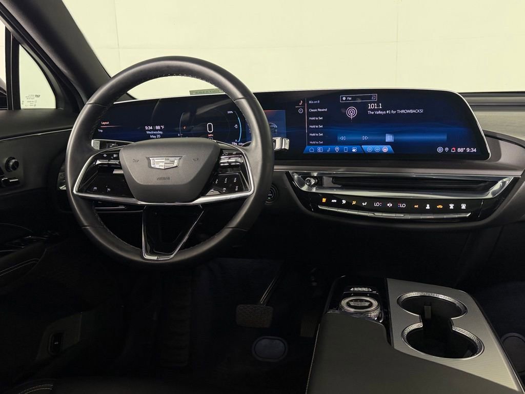 Used 2024 Cadillac Lyriq Tech RWD image 12