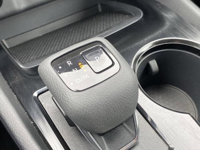 Used 2025 Nissan Rogue S image 12