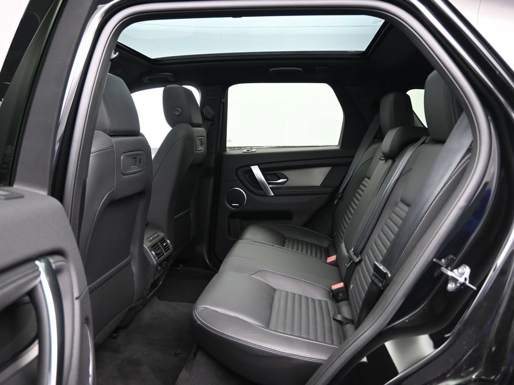 Used 2025 Land Rover Discovery Sport Dynamic SE AWD/4WD image 27