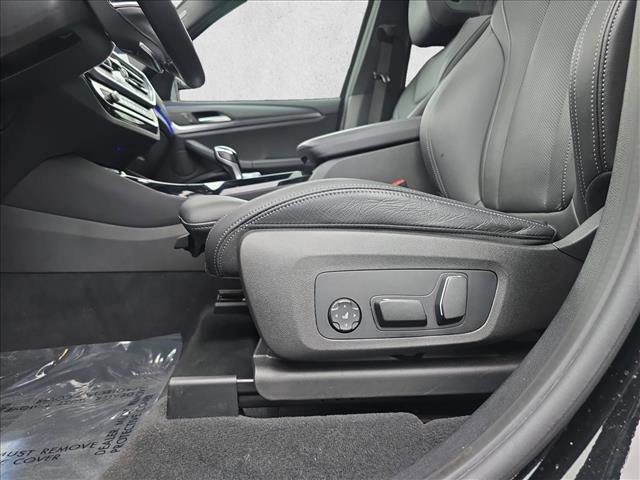 Used 2024 BMW X3 xDrive30i w/ Premium Package AWD/4WD image 28