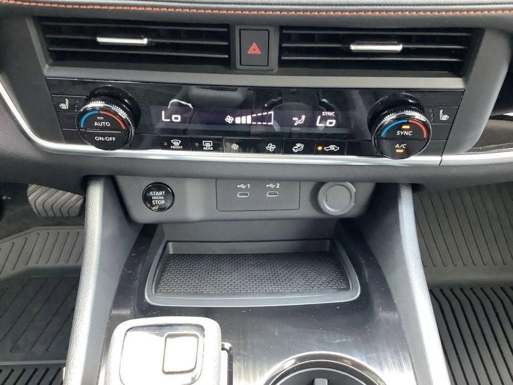 Used 2026 Nissan Rogue SV image 22