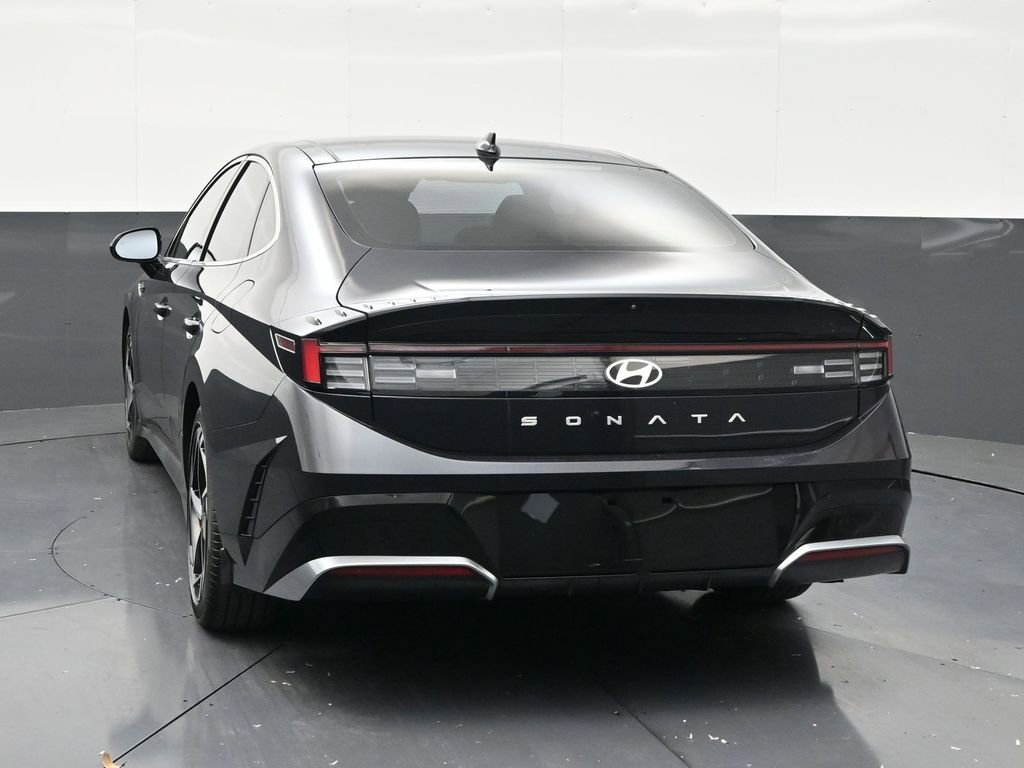 Used 2024 Hyundai Sonata SEL w/ Convenience Package FWD image 4