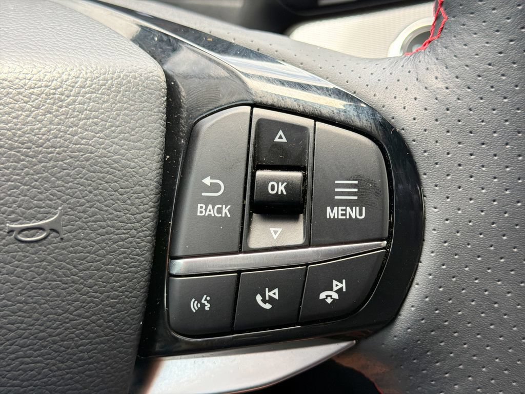 Used 2025 Ford Explorer ST-Line w/ Premium Package RWD image 27