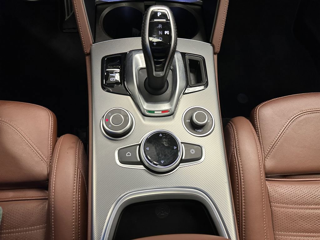 Used 2021 Alfa Romeo Stelvio Ti Sport AWD/4WD image 22