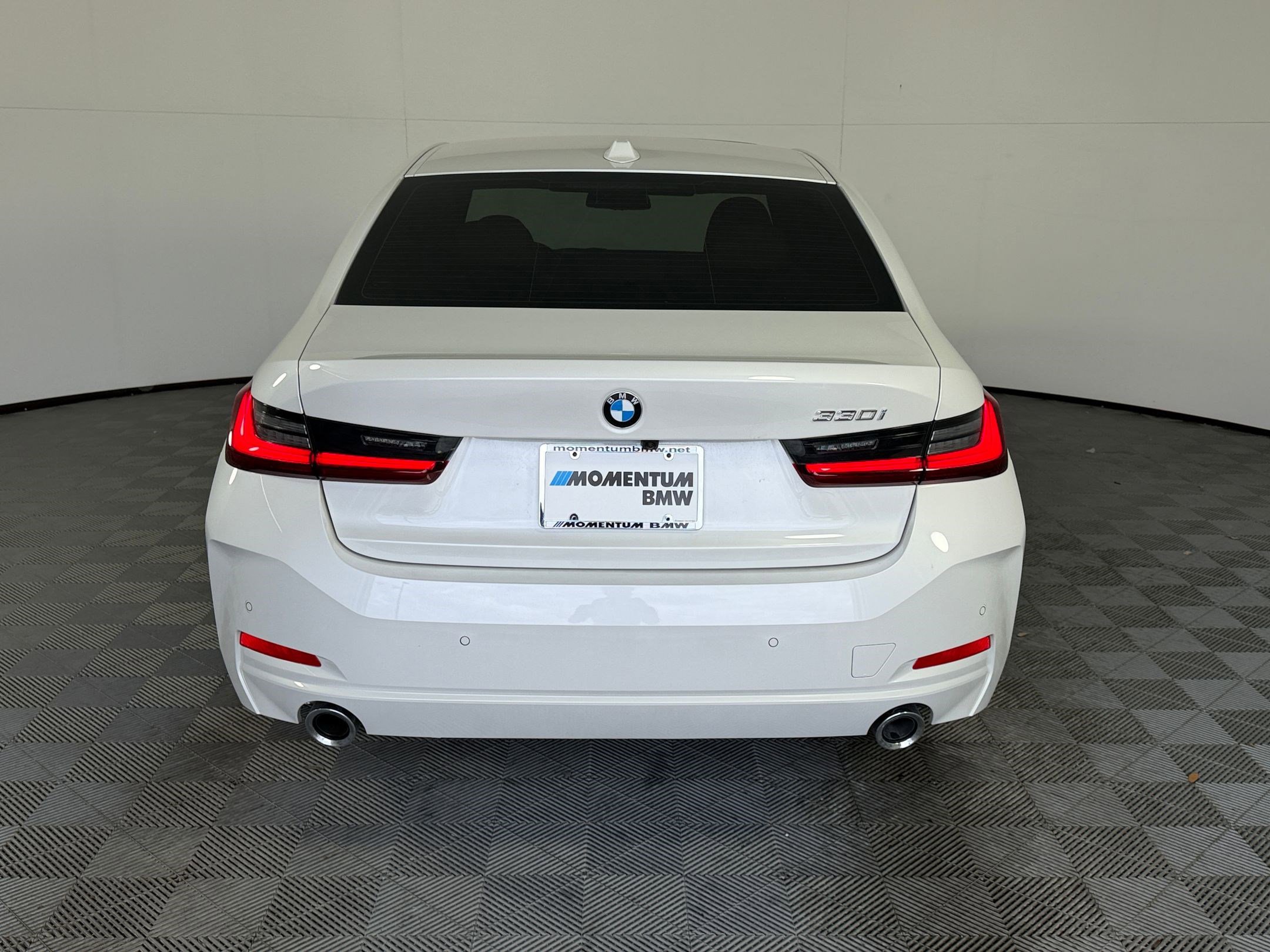 New 2026 BMW 330i Sedan w/ Convenience Package RWD image 10