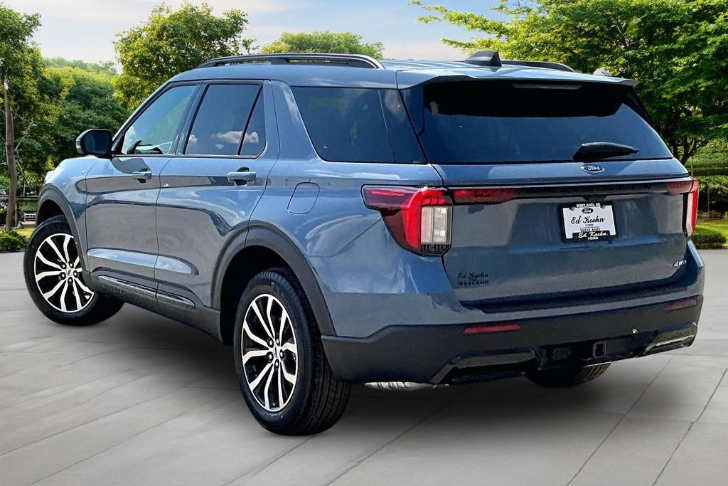 New 2026 Ford Explorer ST-Line AWD/4WD image 3