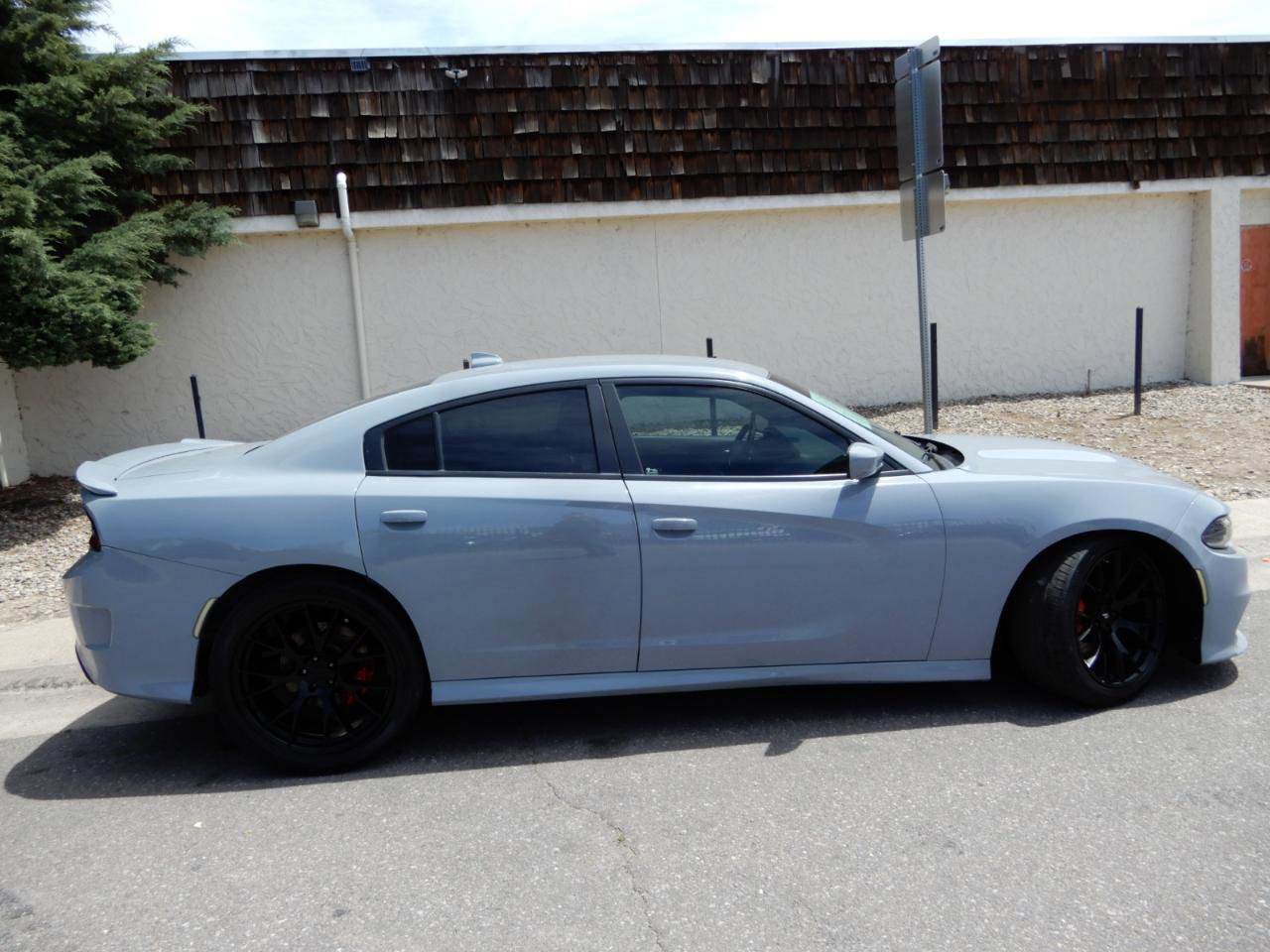 Used 2020 Dodge Charger R/T w/ Performance Handling Group RWD image 4