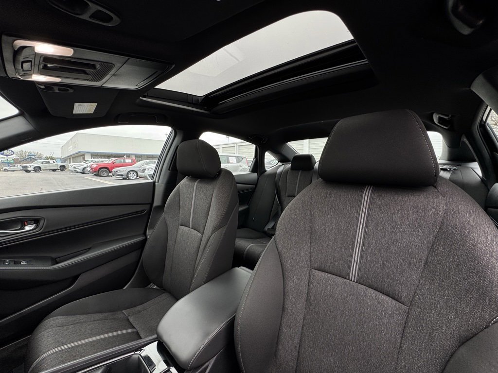 Used 2024 Honda Accord Sport image 17