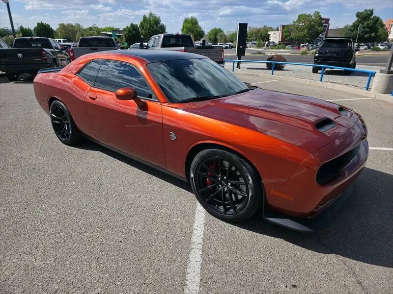 Used 2023 Dodge Challenger SRT Hellcat w/ Driver Convenience Group RWD image 2