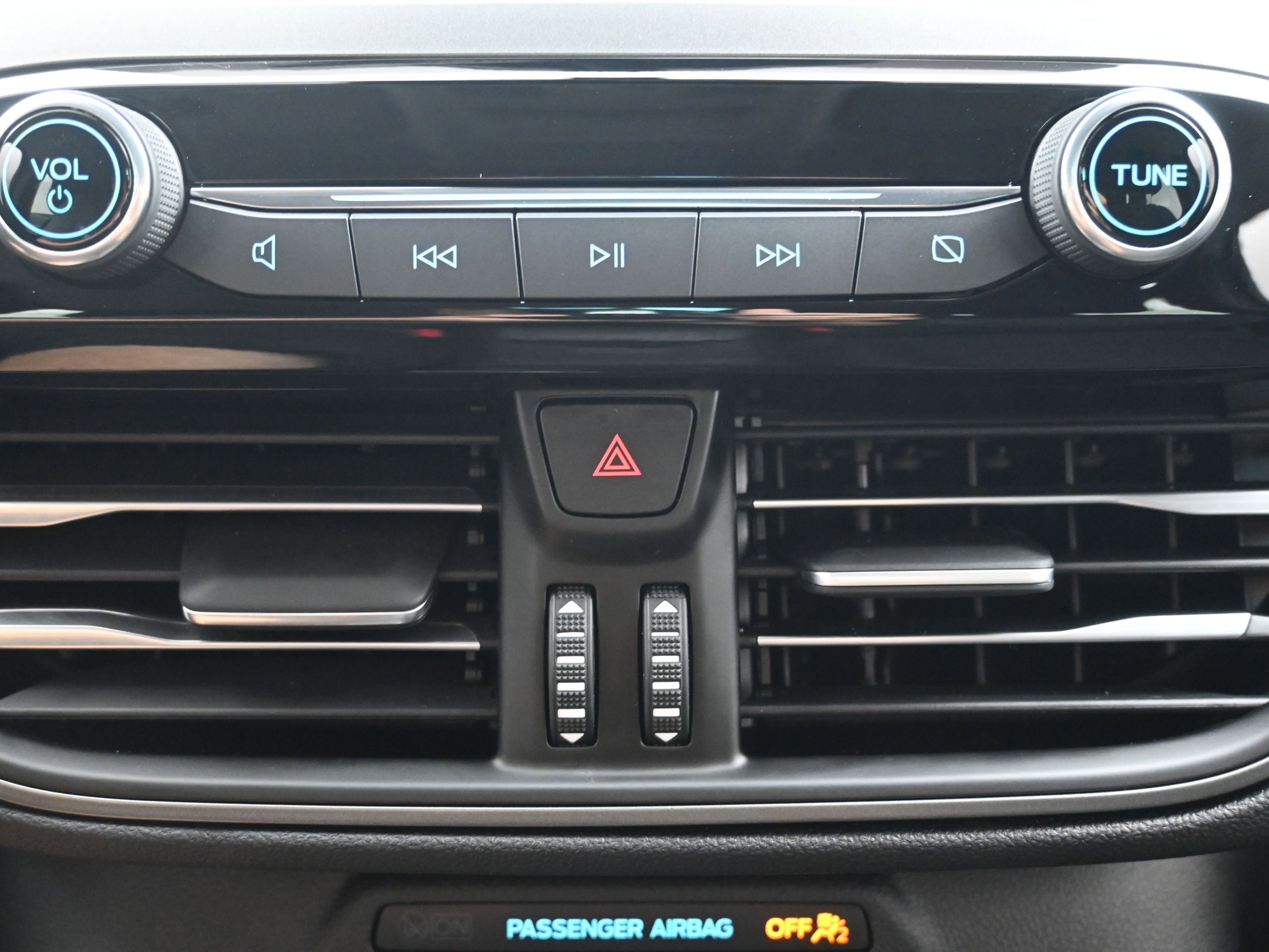 Used 2024 Ford Escape Active AWD/4WD image 16