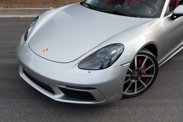 Used 2020 Porsche 718 Boxster S image 2
