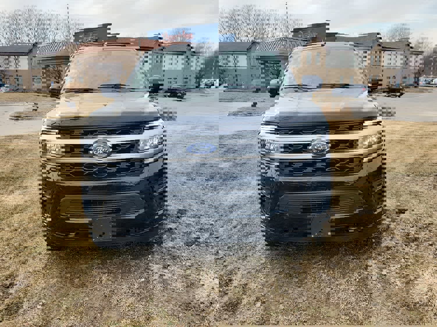 Used 2024 Ford Expedition Max XLT image 2