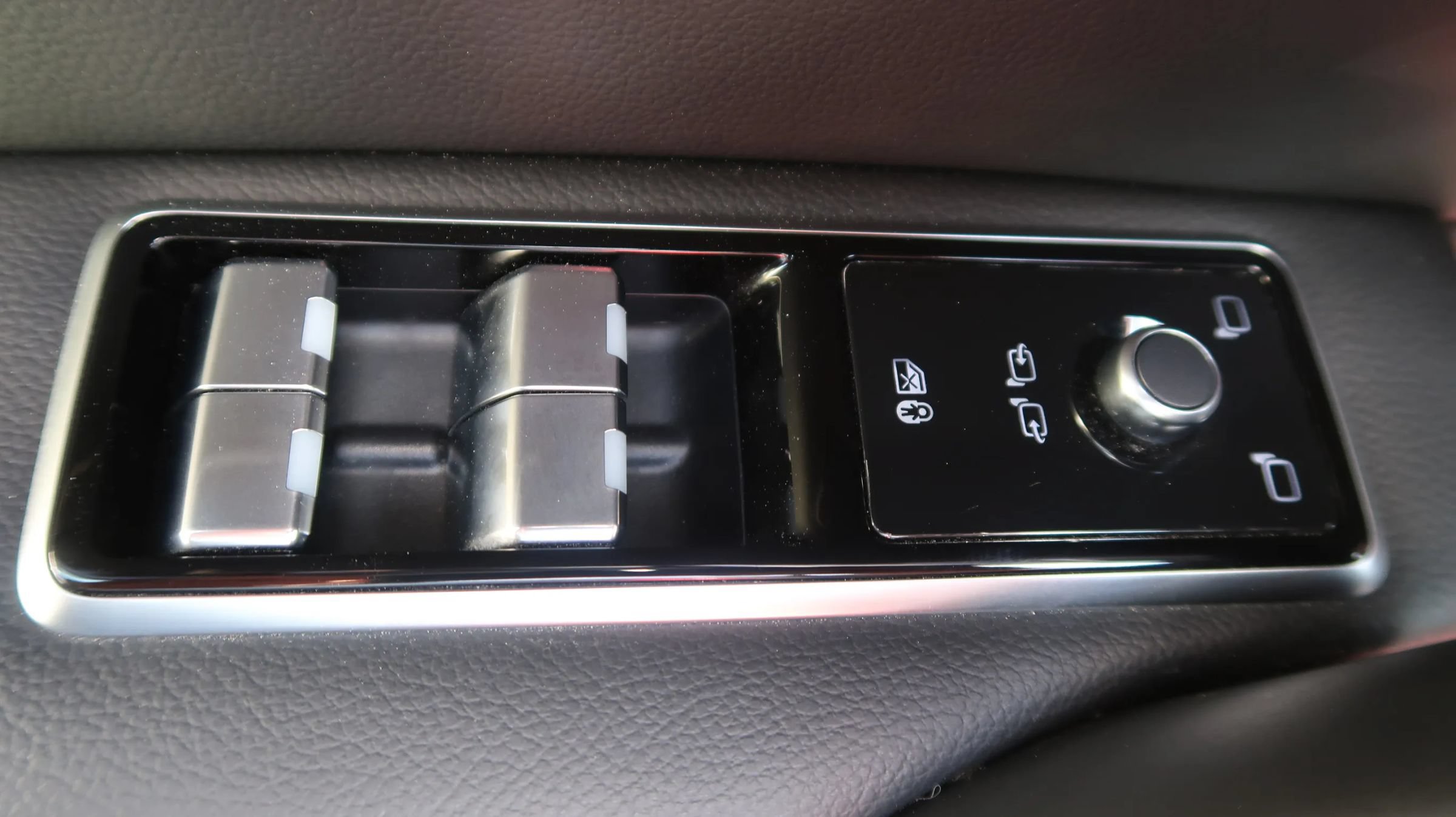 Used 2021 Jaguar F-PACE S AWD/4WD image 28
